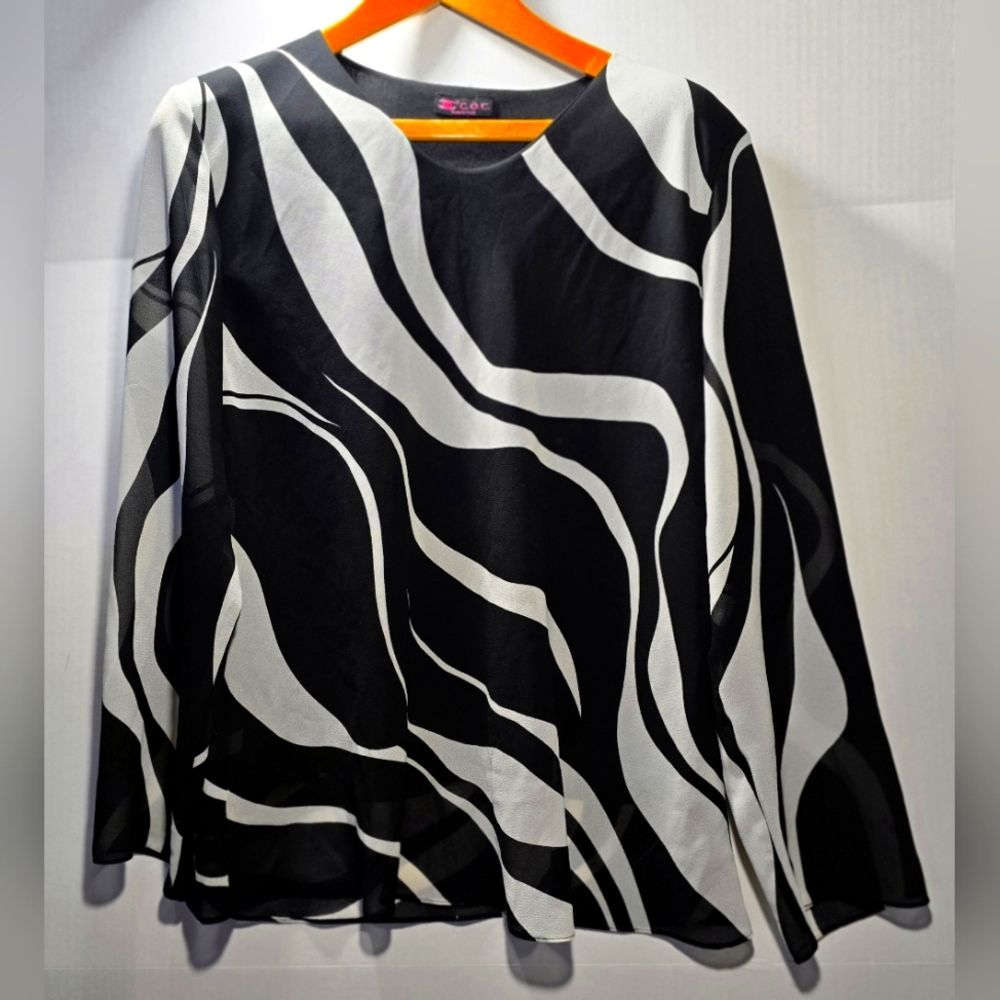COC XL Blouse Black And White Lined  Sheer Top With Sleeves Sheer No Lining